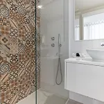 Lovely House דירה *