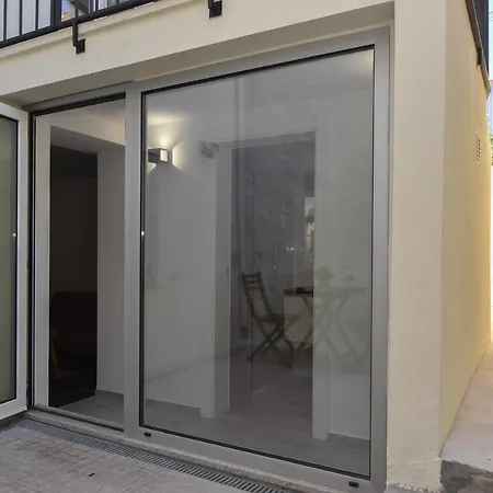 Lovely House פורטו