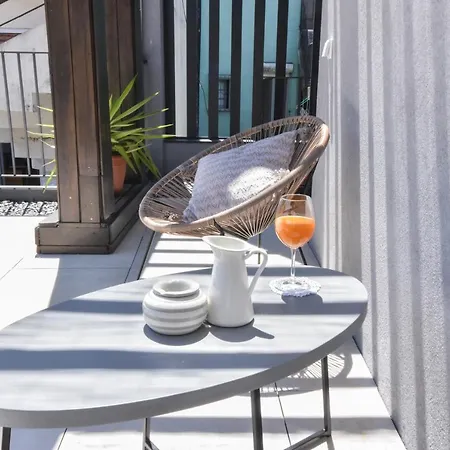 Lovely House פורטו