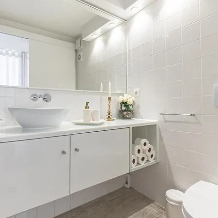 Lovely House Apartment *
