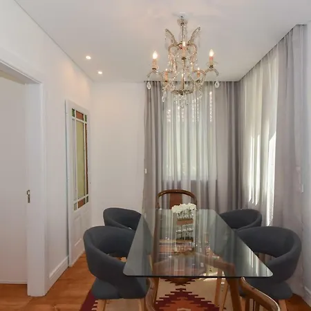 Lovely House Apartment *