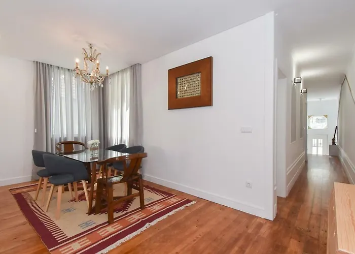 Apartament Lovely House